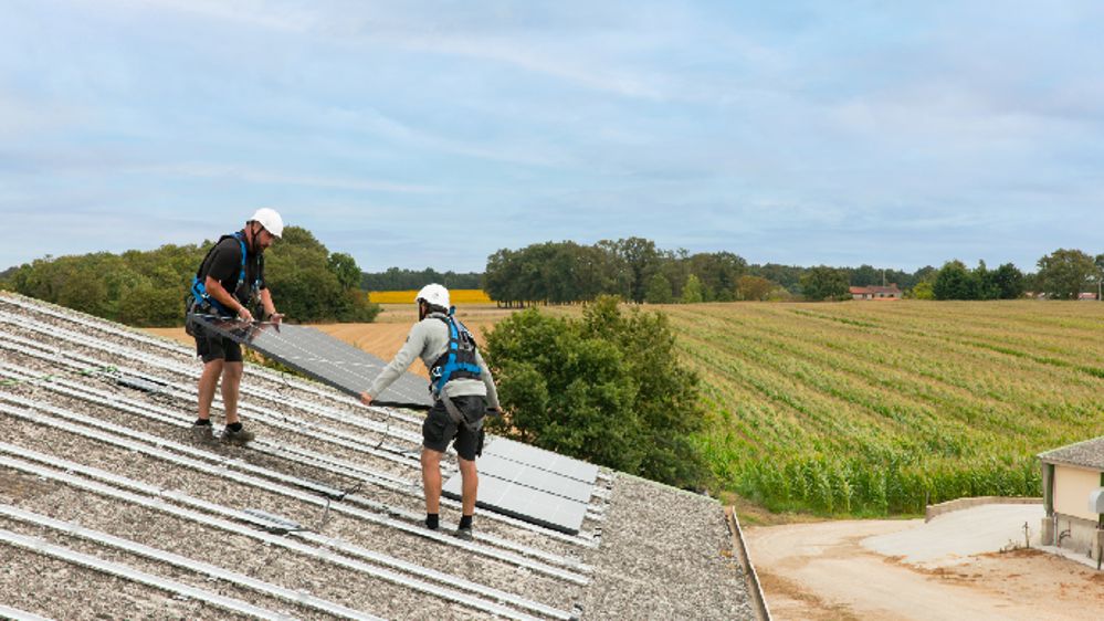 découvrez comment maximiser la rentabilité de vos installations photovoltaïques agricoles. explorez les avantages financiers, les aides disponibles et les stratégies d'optimisation pour un investissement durable et profitable dans le secteur agricole.
