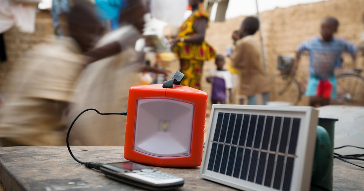 découvrez comment la révolution de l'énergie décentralisée transforme notre rapport à l'énergie, favorisant l'innovation, la durabilité et l'autonomie énergétique. explorez les impacts sur l'environnement et la société, ainsi que les nouvelles technologies qui redéfinissent notre avenir énergétique.