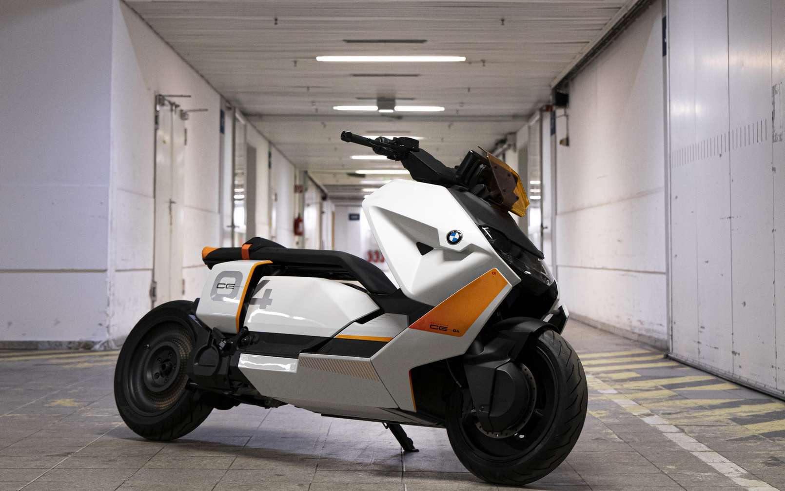 découvrez les scooters bmw, alliant performance et élégance. profitez d'une conduite agile en milieu urbain avec des modèles conçus pour le confort et la sécurité. explorez notre gamme de scooters bmw et trouvez celui qui vous correspond.