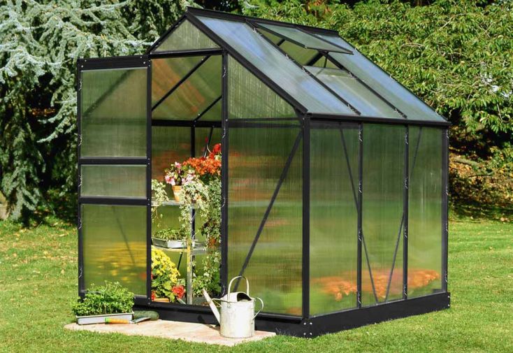 découvrez notre serre en polycarbonate, idéale pour protéger vos plantes des intempéries tout en favorisant leur croissance. conçue pour maximiser la lumière et la chaleur, elle est durable et facile à installer. parfaite pour les amateurs de jardinage souhaitant créer un espace de culture optimal.