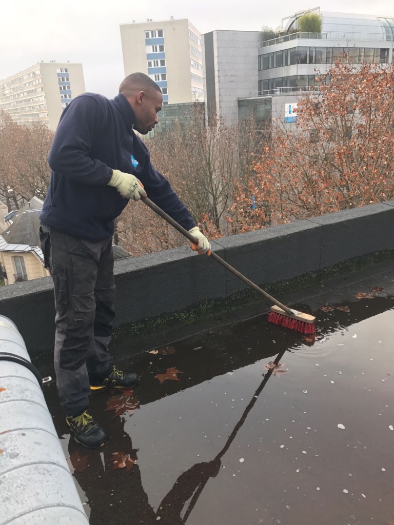 découvrez nos solutions innovantes pour toitures terrasses, alliant esthétique et fonctionnalité. protégez votre bâtiment tout en optimisant l'espace extérieur avec nos matériaux de qualité et nos conseils d'experts.