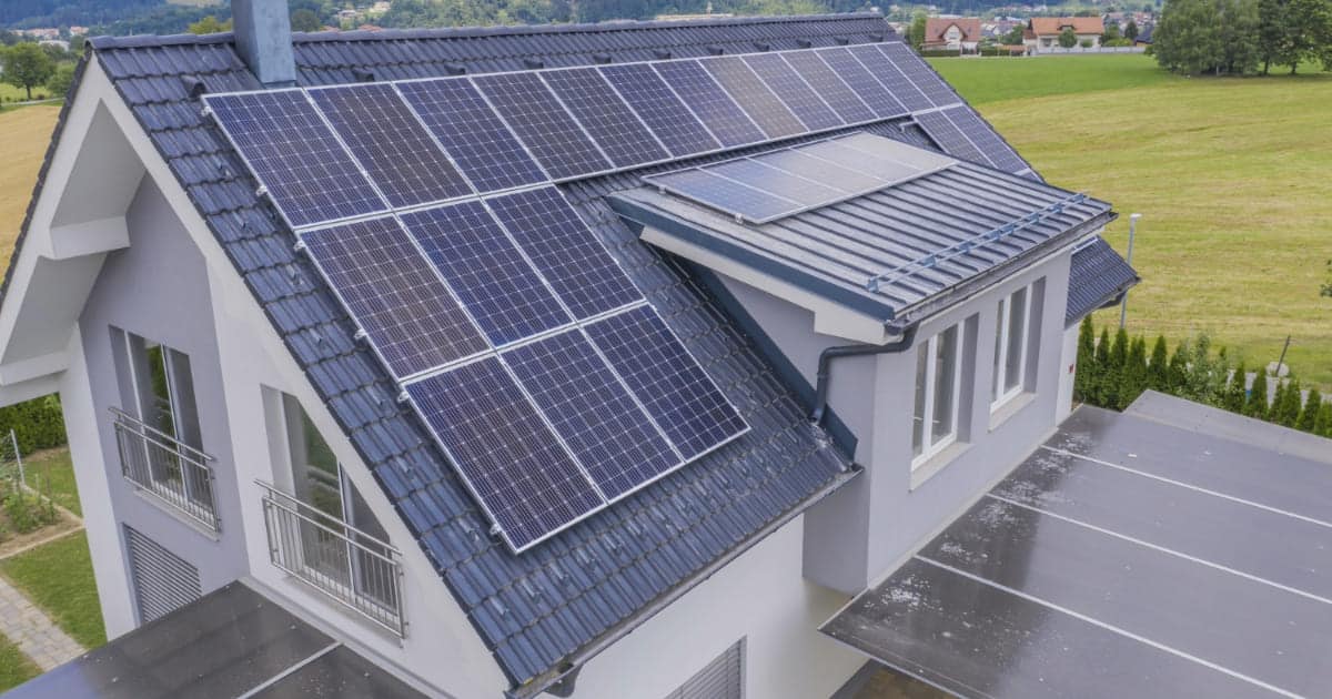 découvrez comment le stockage d'énergie pour toits photovoltaïques optimise votre production d'électricité solaire. profitez d'une solution durable et économique pour réduire vos factures d'énergie tout en contribuant à la transition énergétique.