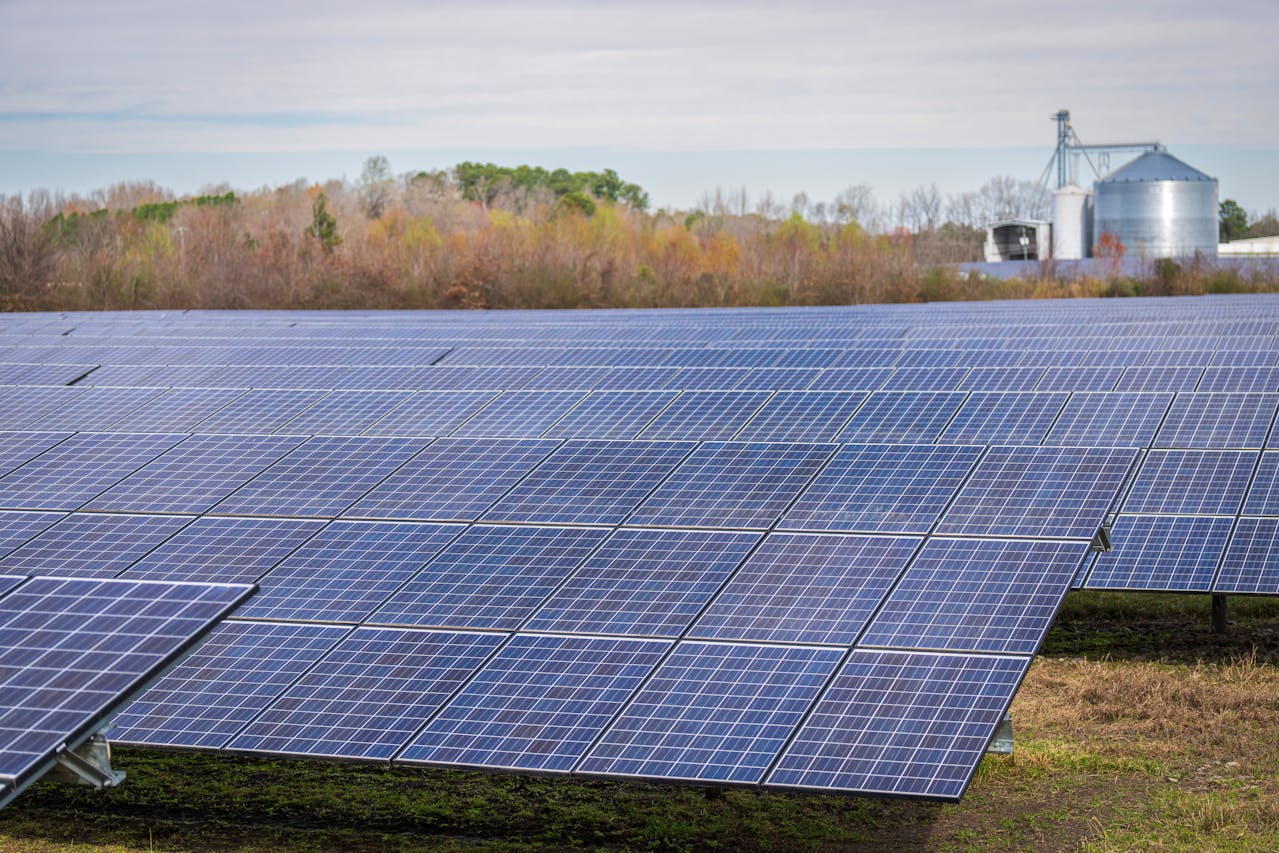 découvrez comment bénéficier des subventions photovoltaïques pour financer votre projet d'énergie solaire. informez-vous sur les conditions d'éligibilité, les montants accessibles et les démarches à suivre pour profiter de ces aides gouvernementales et réduire vos coûts d'installation.