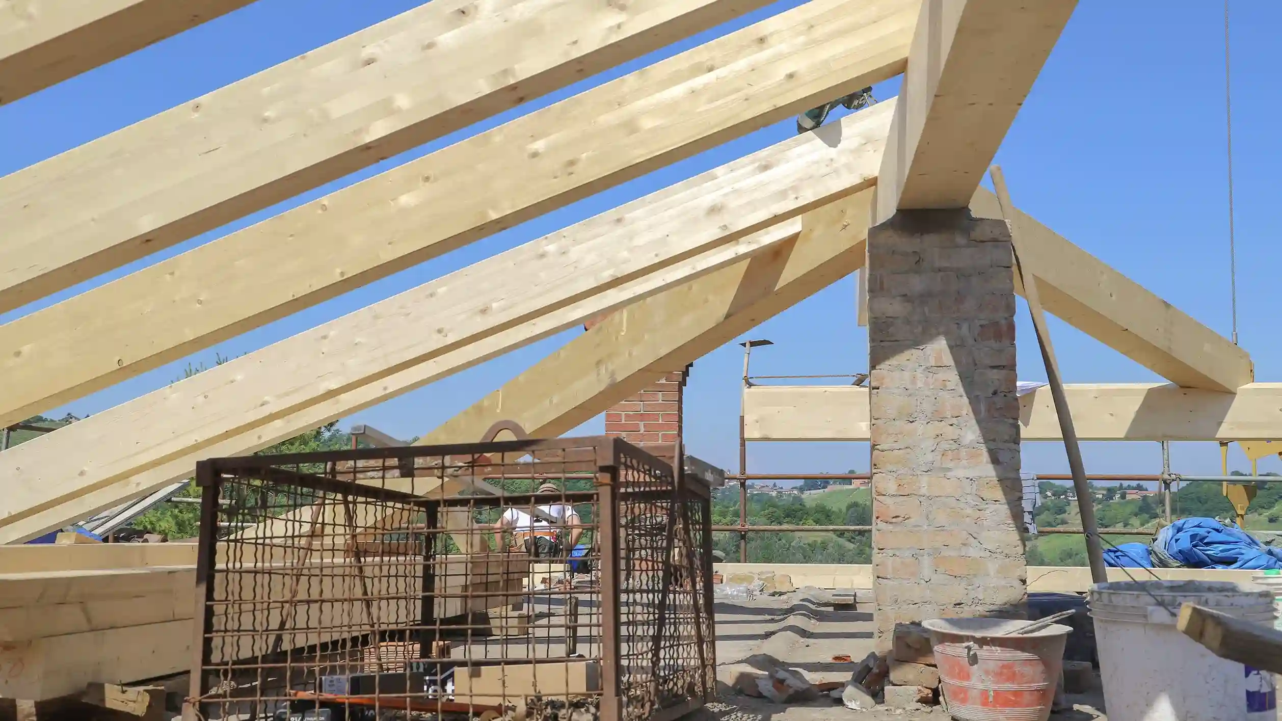 découvrez comment bénéficier des subventions anah pour la rénovation de votre toiture. améliorez l'efficacité énergétique de votre habitat tout en réduisant vos coûts grâce à des aides financières adaptées.