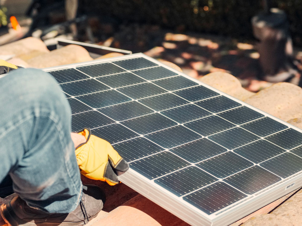 découvrez les différentes subventions disponibles pour l'installation de panneaux solaires en france. profitez d'aides financières pour rendre votre transition vers l'énergie solaire plus accessible et écologique.