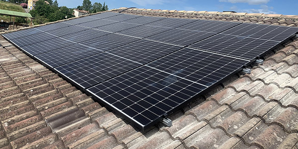 découvrez comment bénéficier des subventions photovoltaïques pour financer vos projets d'énergie solaire. informez-vous sur les aides disponibles, les critères d'éligibilité et optimisez votre investissement dans les panneaux solaires.