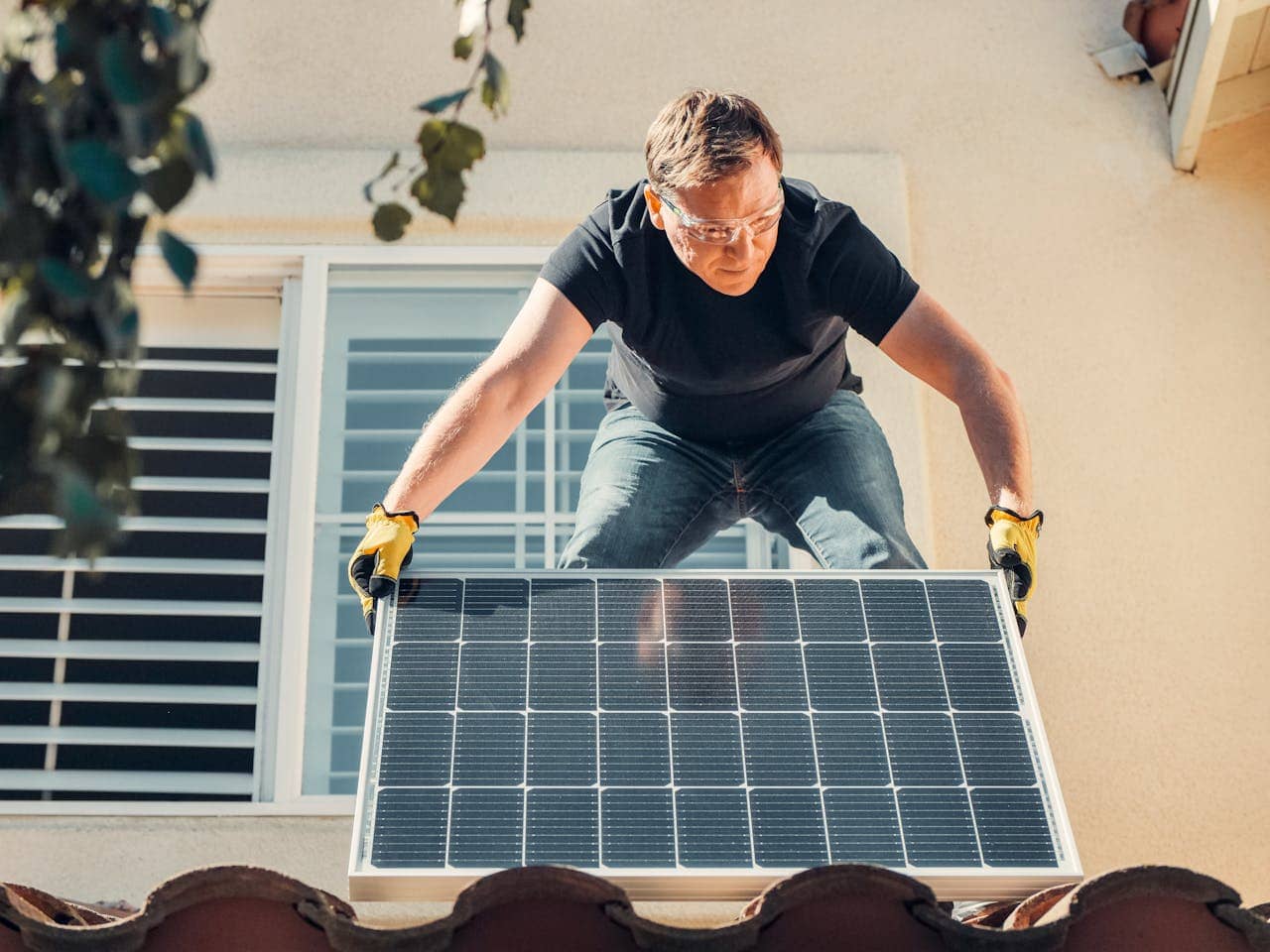 découvrez comment les subventions photovoltaïques peuvent vous aider à financer votre installation solaire. profitez d'aides gouvernementales et d'incitations fiscales pour réduire vos coûts et encourager les énergies renouvelables.