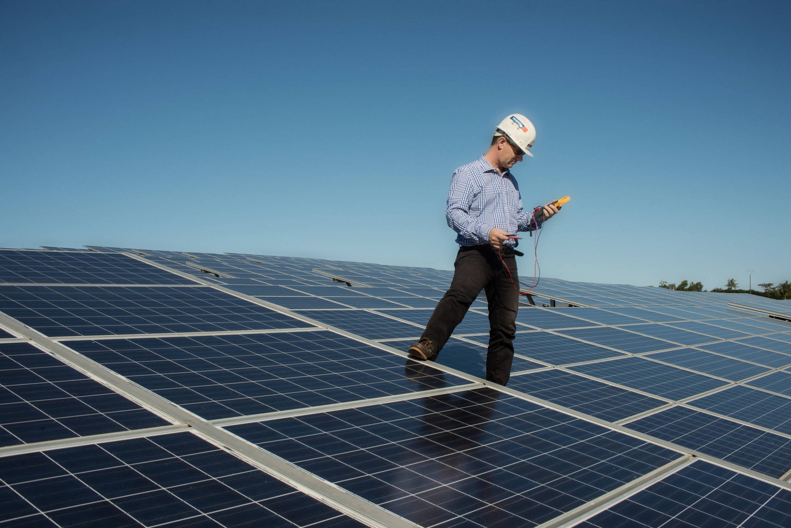 découvrez comment la synergie entre différentes sources d'énergie renouvelable peut optimiser l'efficacité énergétique et promouvoir un avenir durable. explorez les avantages de l'intégration de l'éolien, du solaire et de l'hydroélectrique dans de nouveaux projets innovants.