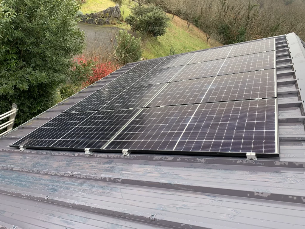 découvrez les meilleures techniques d'installation solaire pour maximiser l'efficacité de votre système photovoltaïque. apprenez des astuces professionnelles pour un montage sécurisé et durable, et optimisez votre énergie renouvelable.