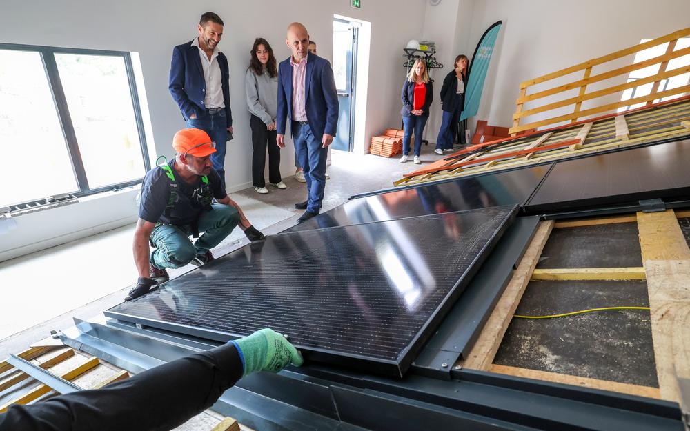 découvrez terreal photovoltaïque, votre partenaire pour des solutions d'énergie solaire innovantes et durables. optimisez votre consommation d'énergie tout en respectant l'environnement grâce à nos panneaux solaires de haute qualité.