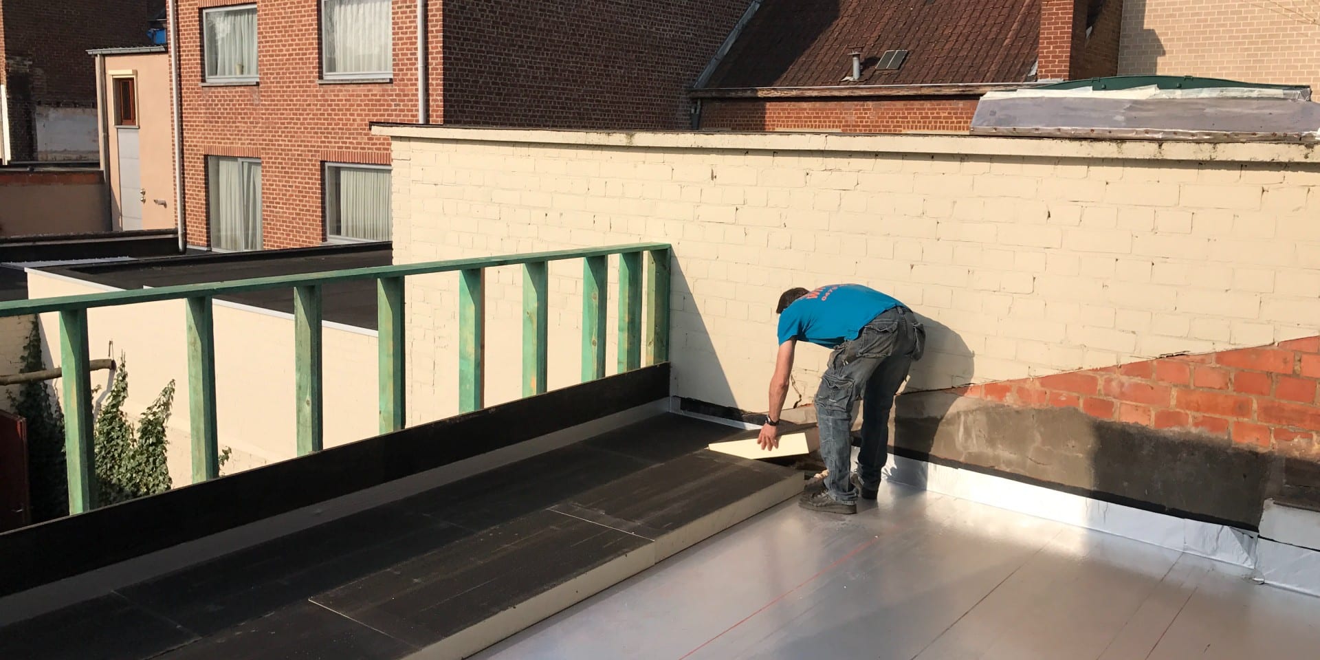 découvrez des solutions innovantes et écologiques avec notre guide sur les toits alternatifs. transformez votre espace avec des matériaux durables tout en améliorant l'efficacité énergétique de votre maison.