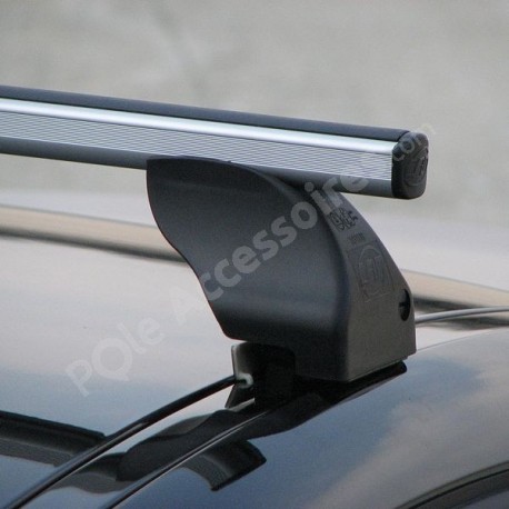 découvrez les avantages du toit en aluminium : léger, durable et résistant aux intempéries. optez pour une solution de couverture moderne qui allie esthétique et performance pour protéger votre maison.