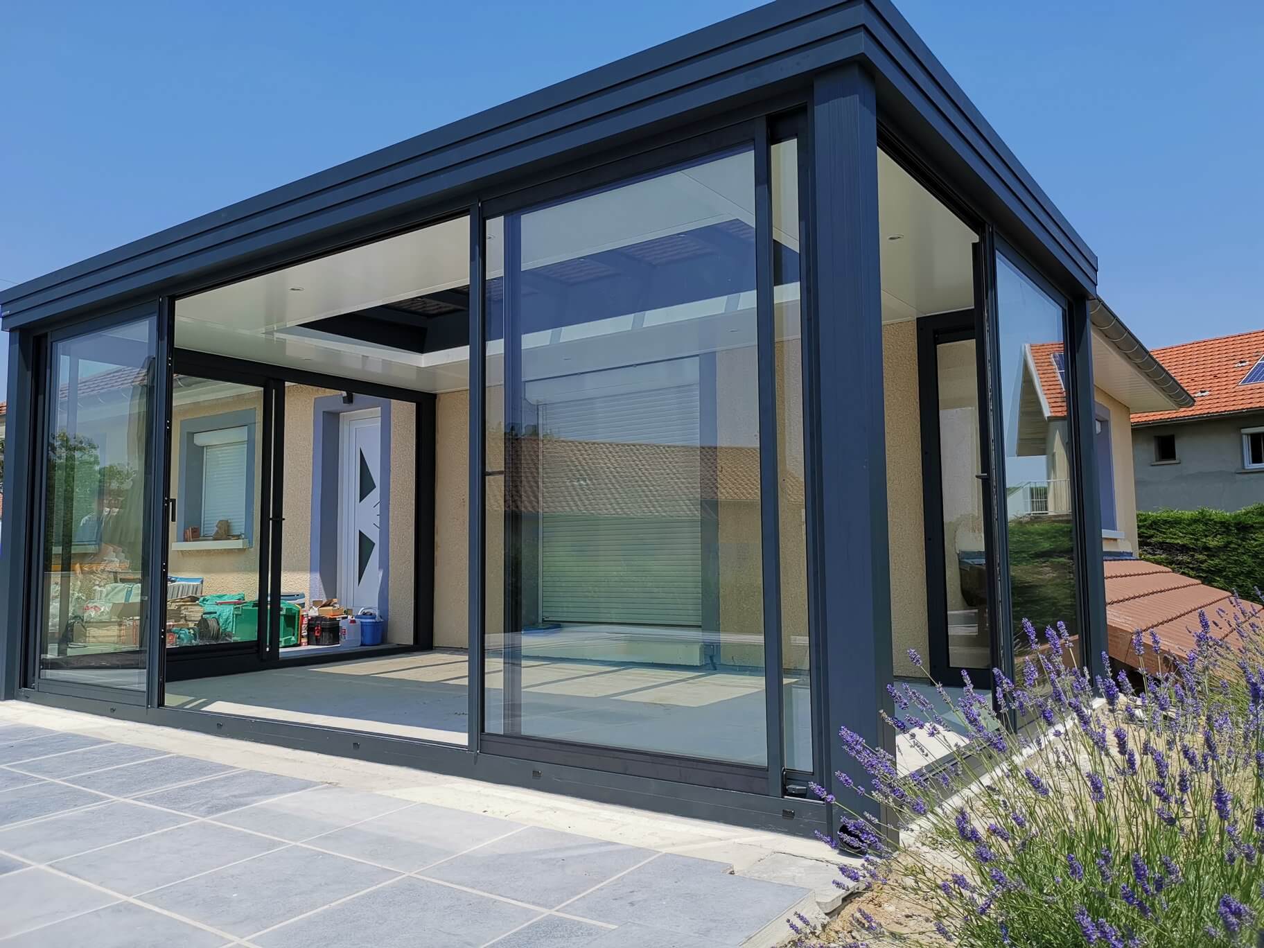 découvrez les services de toiture à amiens pour tous vos travaux de rénovation et d'entretien. des experts à votre écoute pour garantir la qualité et la durabilité de votre toit.