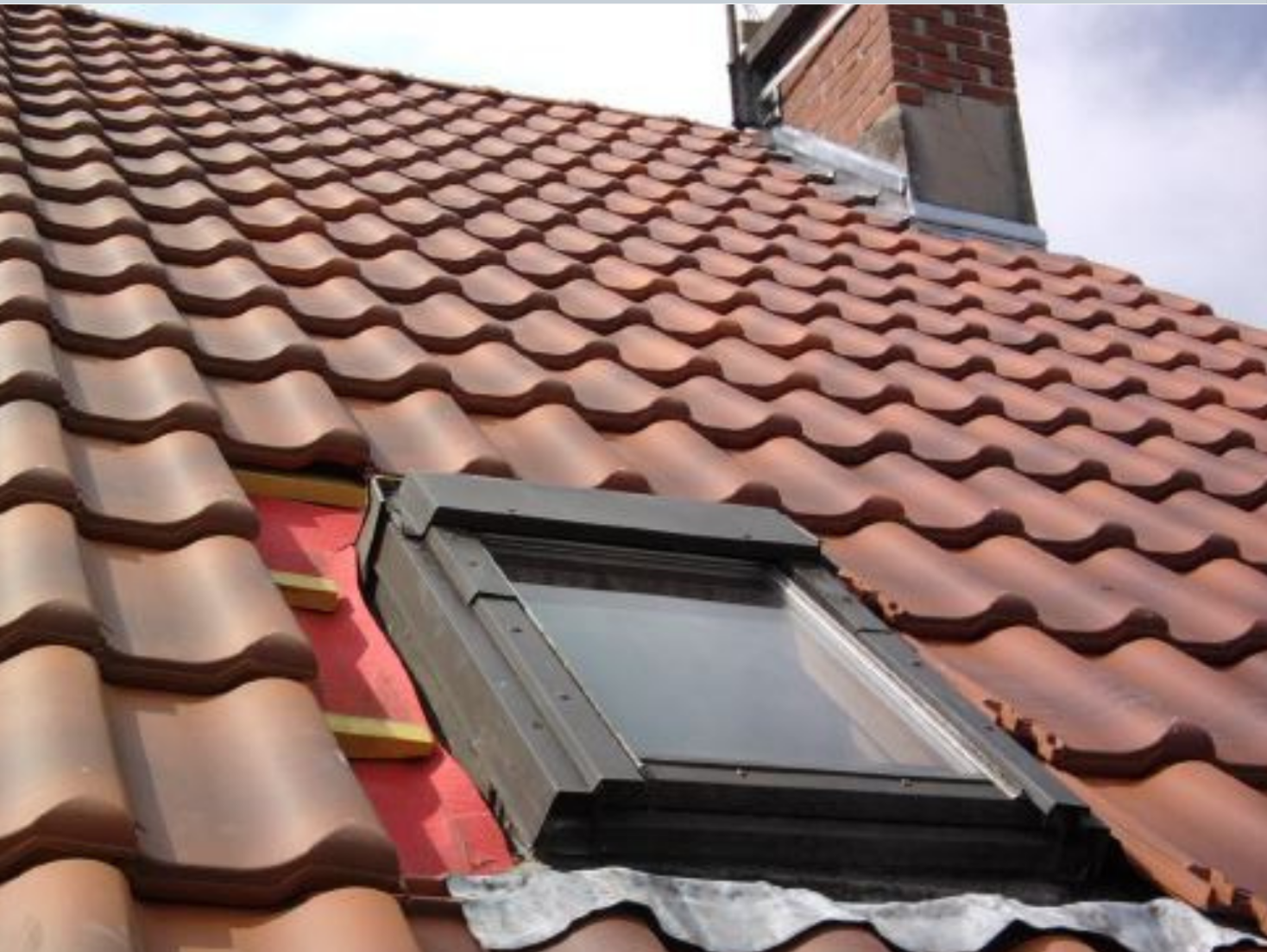 découvrez les solutions de toiture à amiens : travaux de rénovation, entretien et conseils d'experts pour protéger votre maison. obtenez un devis personnalisé et garantissez la sécurité et l'esthétique de votre toit.