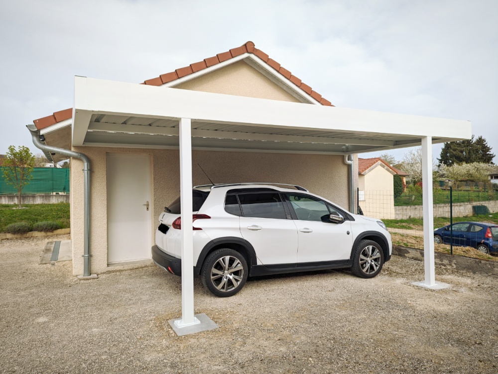 découvrez notre toit anti grêle spécialement conçu pour les camping-cars, offrant une protection optimale contre les intempéries. assurez la longévité de votre véhicule tout en profitant de vos escapades en toute sérénité.