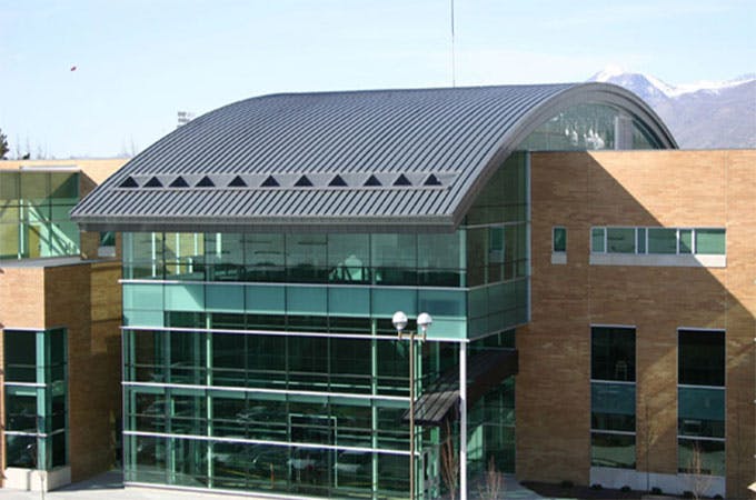 découvrez les avantages du toit arrondi : une esthétique unique, une meilleure résistance aux intempéries et une optimisation de l'espace. idéal pour les constructions modernes, le toit arrondi allie style et fonctionnalité.