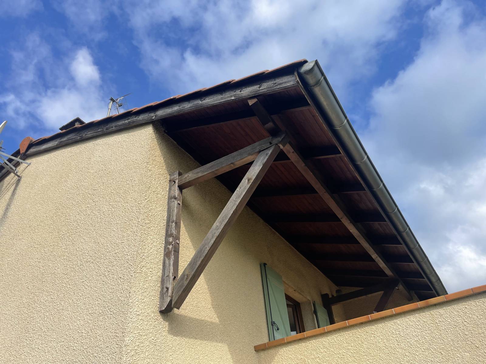 découvrez les avantages du toit avancé, une solution innovante pour améliorer l'esthétique et la fonctionnalité de votre habitation. protégez vos espaces extérieurs tout en ajoutant une touche moderne à votre maison.