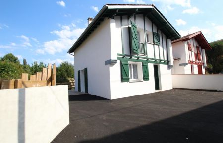 découvrez le toit cambo, une solution innovante et esthétique pour vos projets de construction. offrant une excellente isolation et un design contemporain, le toit cambo allie durabilité et performance. idéal pour embellir votre maison tout en optimisant son efficacité énergétique.