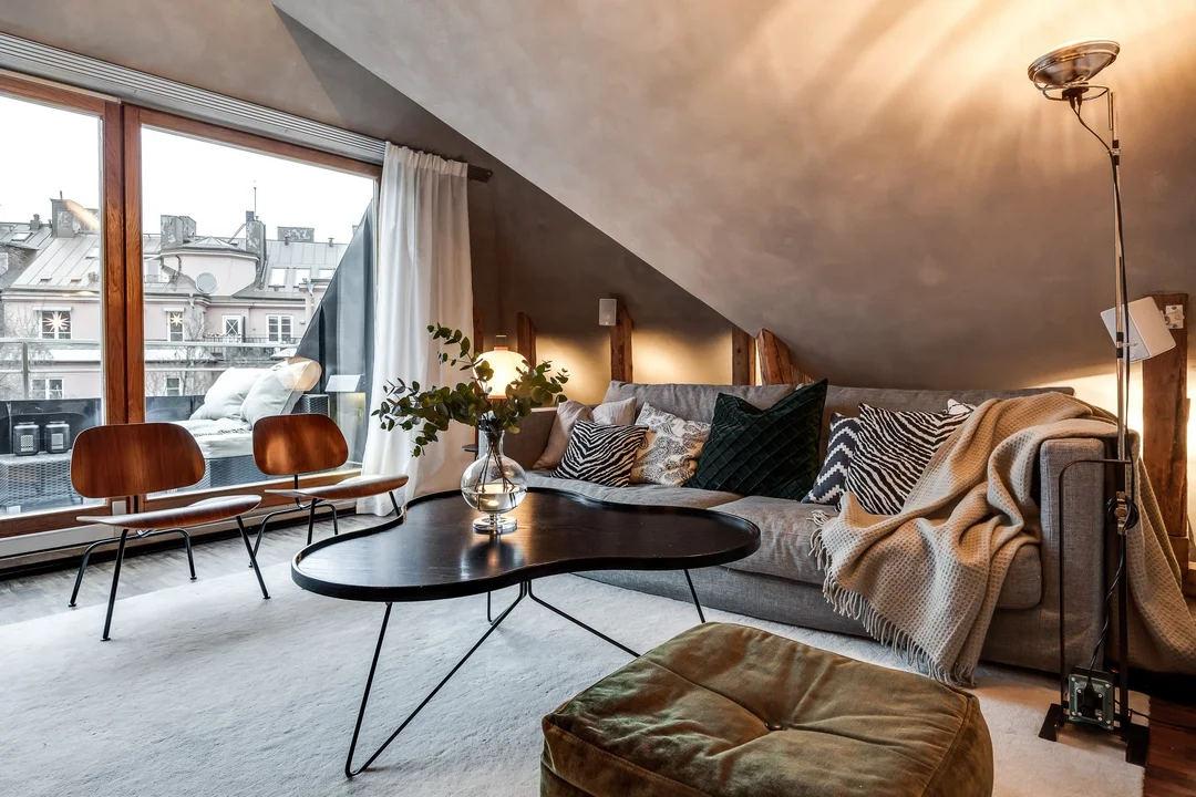 découvrez l'art de créer un toit chaleureux, alliant confort et esthétique pour votre maison. explorez nos conseils et inspirations pour transformer votre espace de vie en un havre de paix accueillant.