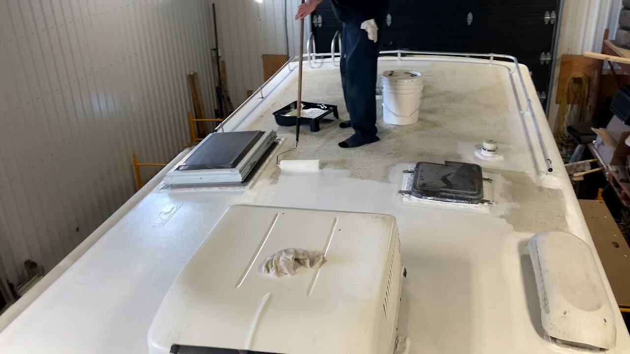 découvrez l'univers unique du toit de roulotte, une solution esthétique et pratique pour vos espaces de vie en plein air. idéal pour les amoureux de la nature, ce toit offre une protection optimale tout en ajoutant une touche de charme à votre roulotte. explorez les avantages, les matériaux et les designs qui transformeront votre expérience de voyage.