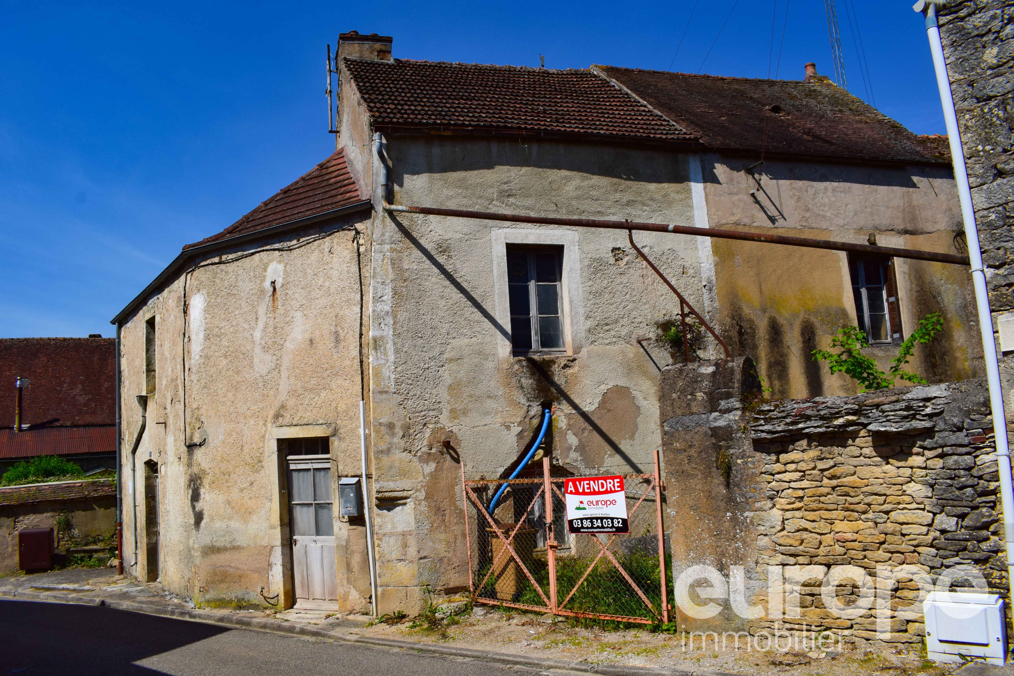 découvrez toit europe immo, votre expert en immobilier en europe. nous vous accompagnons dans l'achat, la vente et la gestion de vos biens immobiliers, en vous offrant des conseils personnalisés et des services de qualité pour réaliser vos projets immobiliers en toute sérénité.