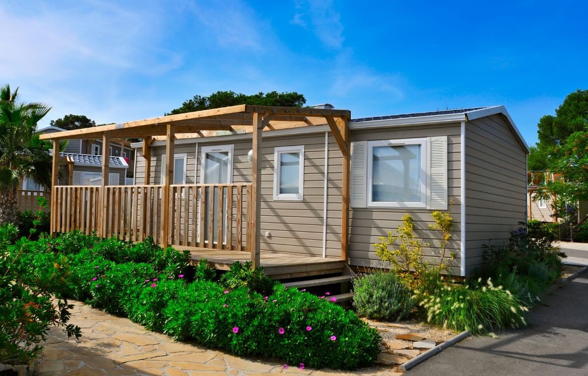 découvrez les avantages des toits pour mobil-home : protection, esthétique et isolation. transformez votre espace de vie sur roues avec des solutions adaptées à vos besoins.