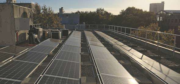 découvrez les multiples avantages d'un toit photovoltaïque de 300m². économies sur vos factures d'énergie, production d'électricité verte, valorisation de votre bien immobilier et contribution à la protection de l'environnement. optez pour une solution durable et rentable dès aujourd'hui !