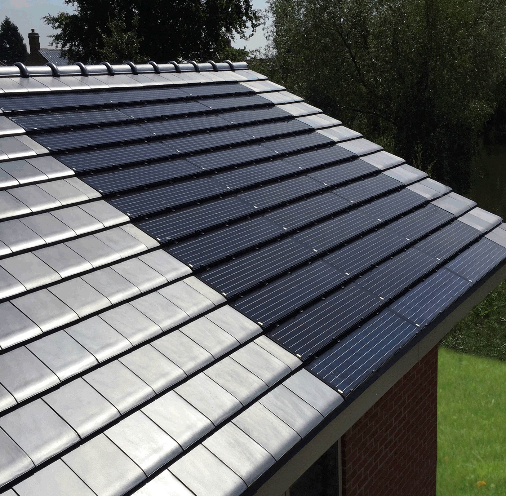 découvrez les avis sur les toits photovoltaïques : avantages, inconvénients et retours d'expériences utilisateurs. informez-vous avant d'investir dans une solution énergétique durable.