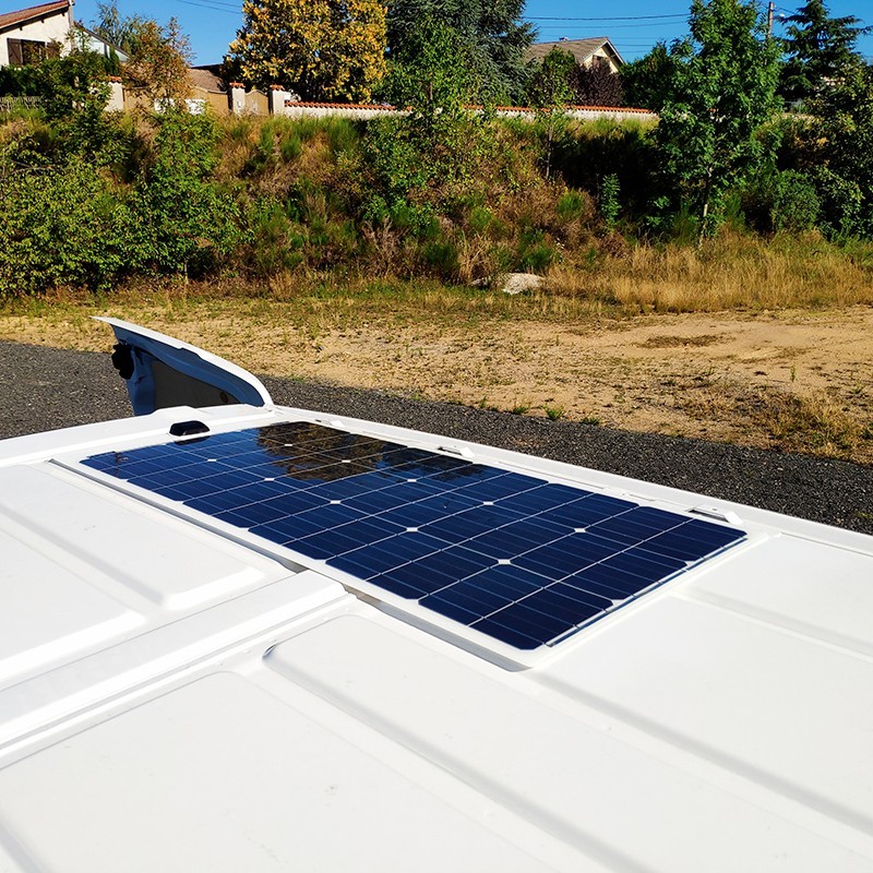 découvrez comment un toit photovoltaïque peut transformer votre camping-car en source d'énergie autonome. profitez de voyages écologiques tout en rechargeant vos appareils électroniques grâce à une énergie solaire propre et renouvelable.