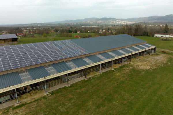 découvrez le toit photovoltaïque durable, une solution écologique et économique pour optimiser l'énergie solaire de votre habitation. améliorez votre empreinte carbone tout en réduisant vos factures d'électricité grâce à cette technologie innovante.