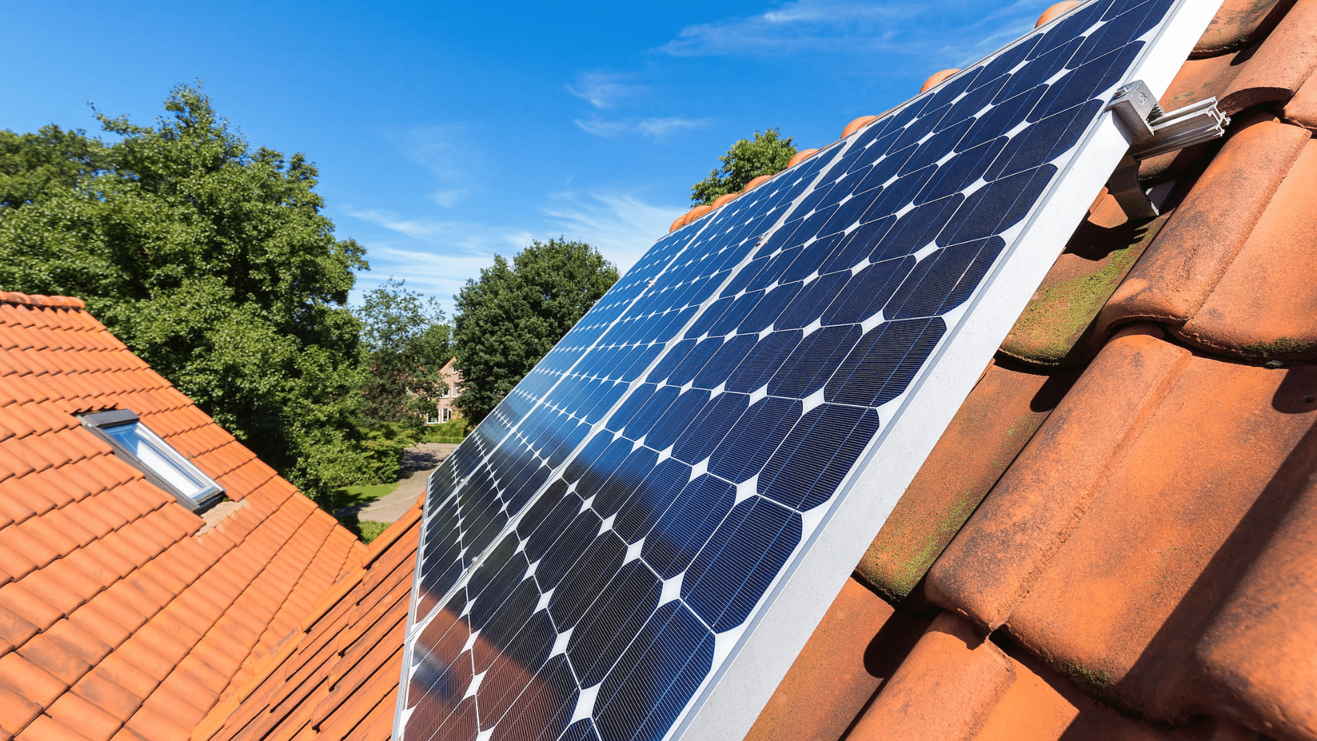 découvrez notre guide complet sur l'installation de toits photovoltaïques. apprenez les étapes clés, les conseils pratiques et les avantages pour transformer votre toiture en source d'énergie renouvelable.