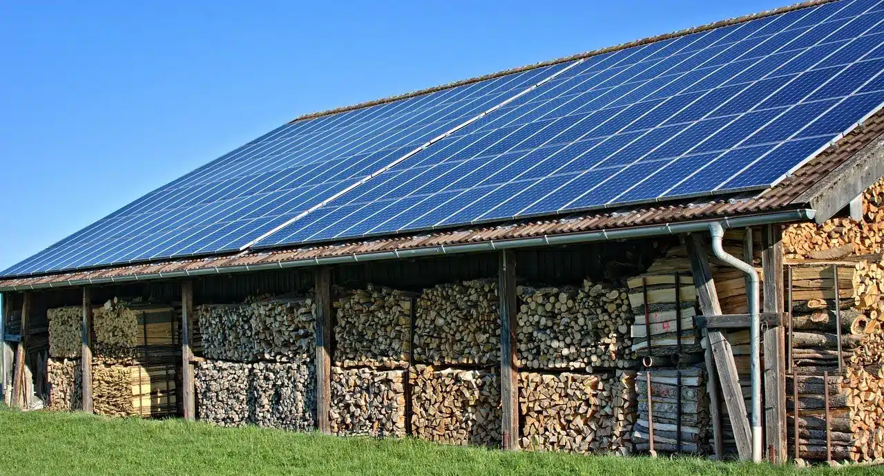 découvrez les avantages du toit photovoltaïque pour votre hangar : une solution écologique et économique qui permet de produire de l'énergie renouvelable, de réduire vos factures d'électricité et d'optimiser l'utilisation de l'espace. transformez votre hangar en une source d'énergie durable et profitez d'un retour sur investissement rapide.