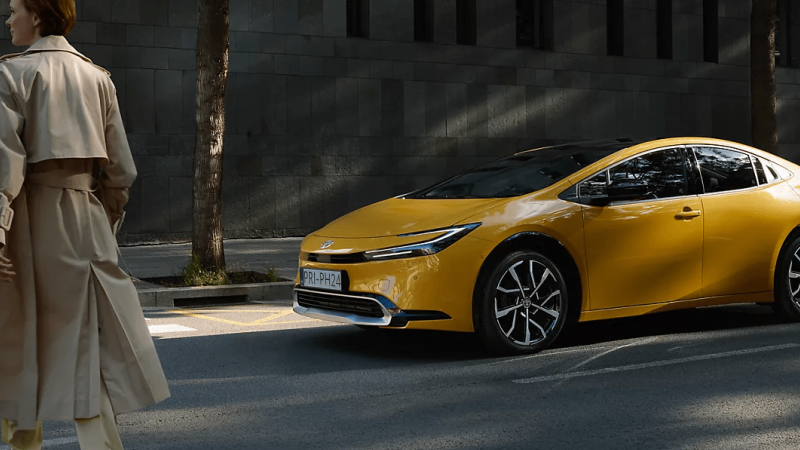 découvrez le toit photovoltaïque de la toyota prius, une innovation qui combine performance énergétique et design moderne. profitez d'une conduite plus verte tout en maximisant l'efficacité de votre véhicule grâce à l'énergie solaire.