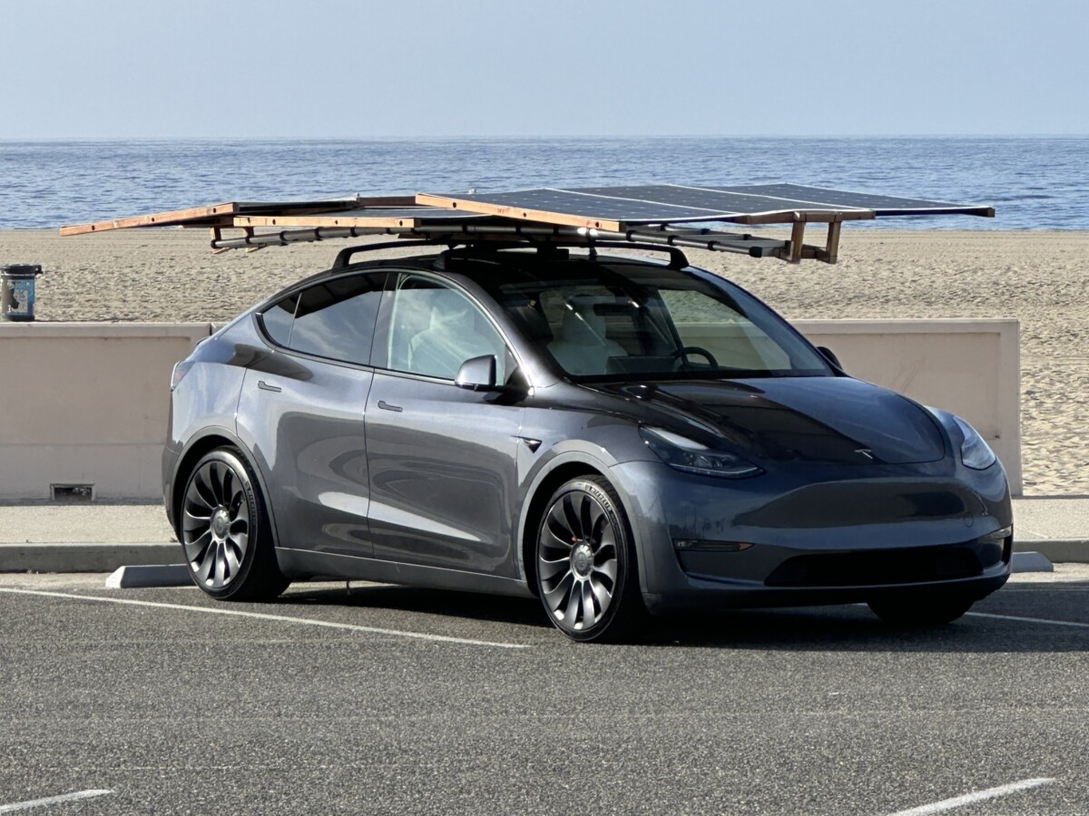 découvrez le toit photovoltaïque tesla, une innovation alliant esthétique et performance énergétique. profitez d'une solution durable pour transformer votre maison en une source d'énergie renouvelable tout en préservant son design moderne.