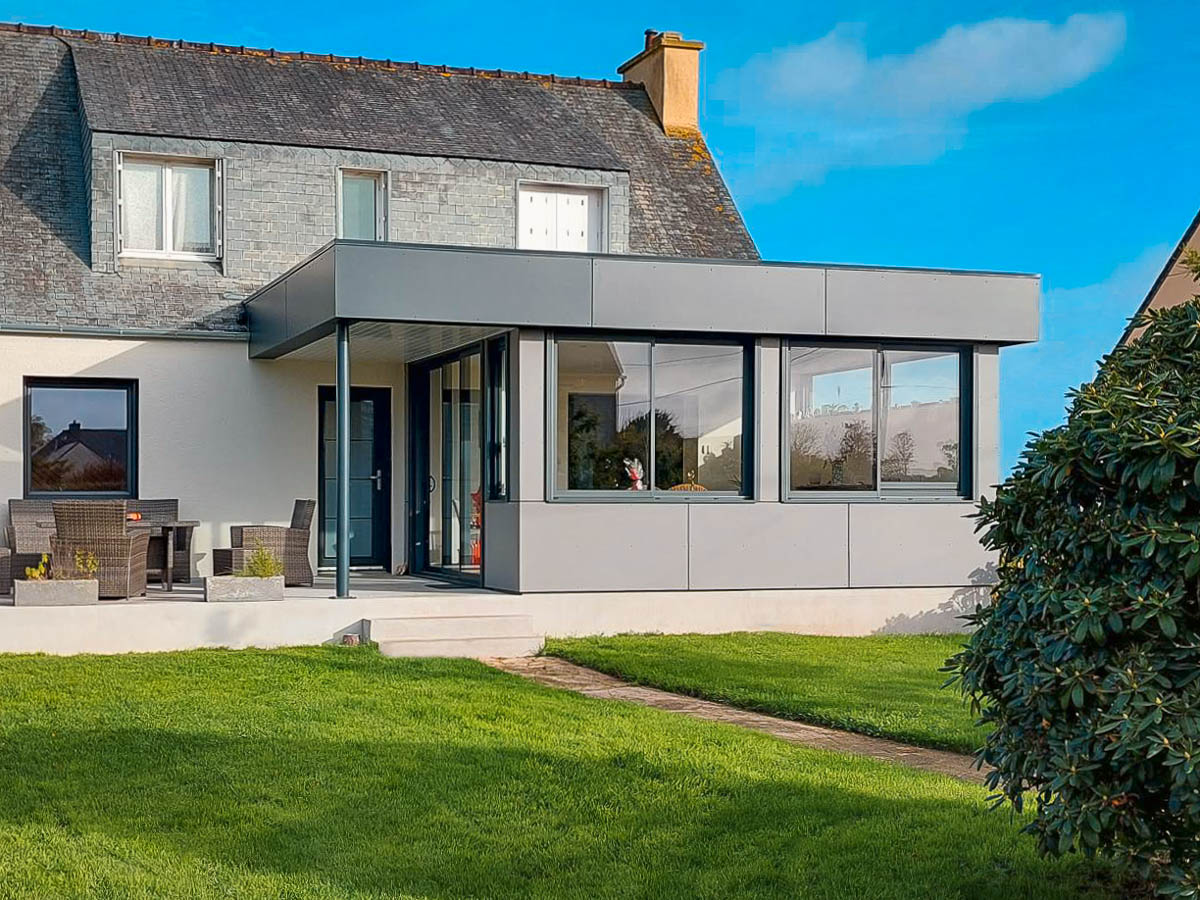 découvrez les avantages et caractéristiques des toits plats, une solution moderne pour l'architecture contemporaine. apprenez comment ils peuvent optimiser l'espace, améliorer l'esthétique de votre bâtiment et faciliter l'accès aux installations techniques.