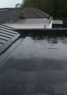 découvrez les avantages du toit plat : esthétique moderne, optimisation de l'espace et facilité d'entretien. apprenez comment ce type de toiture peut transformer votre maison tout en offrant une solution durable et efficace.