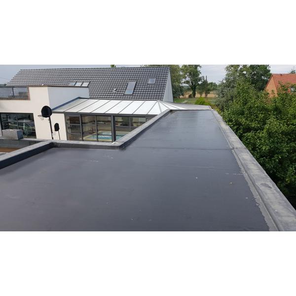 découvrez les avantages du toit plat en epdm, une solution durable et étanche pour vos projets de construction. apprenez comment ce matériau résistant protège votre bâtiment des intempéries tout en offrant une isolation optimale.