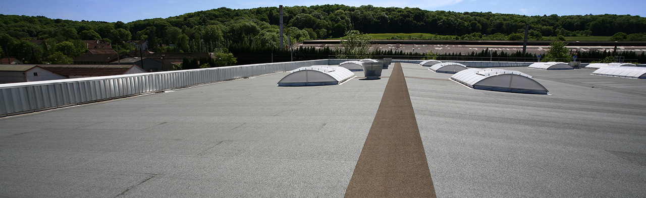 découvrez nos solutions innovantes pour un toit plat étanche. assurez la protection de votre bâtiment contre les intempéries tout en optimisant l'esthétique et la durabilité de votre toiture. obtenez des conseils d'experts et des produits de qualité pour un toit à la fois fonctionnel et élégant.