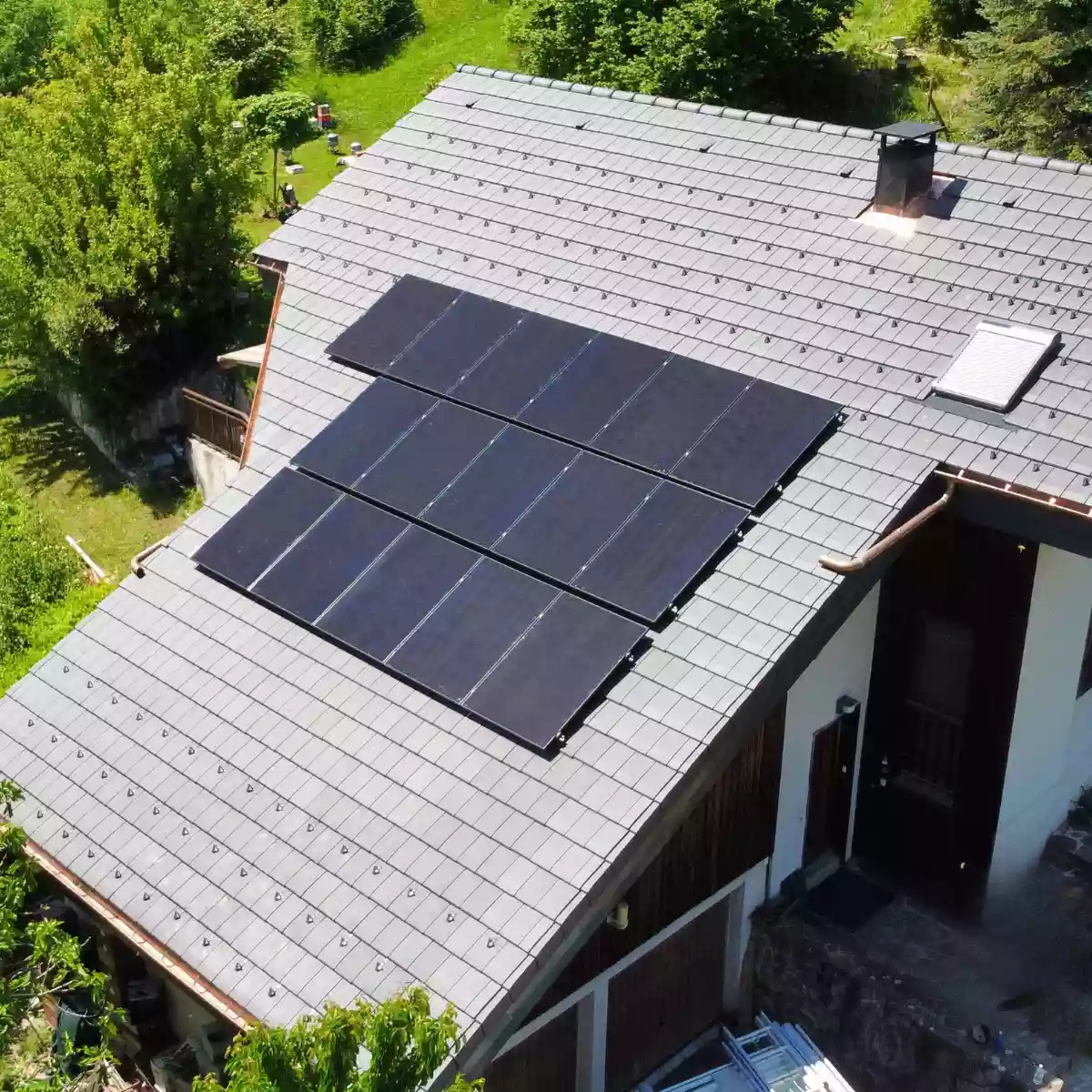 découvrez comment un toit solaire rentable peut transformer votre maison en une source d'énergie durable tout en réduisant vos factures d'électricité. adoptez une solution écologique et économique dès aujourd'hui!