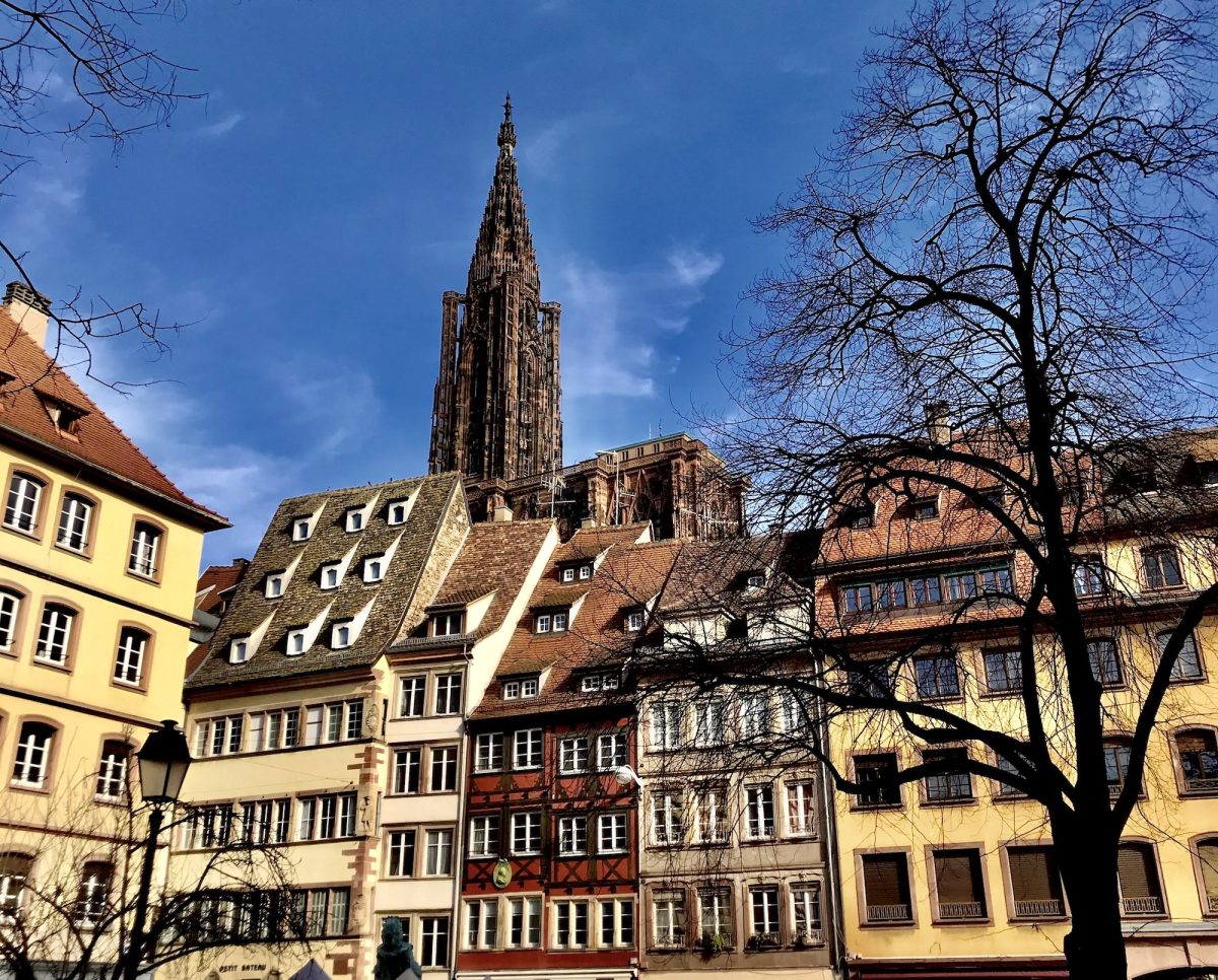 découvrez les meilleures solutions de toiture à strasbourg, alliant qualité, durabilité et esthétisme. faites confiance à des experts pour vos projets de rénovation ou de construction.