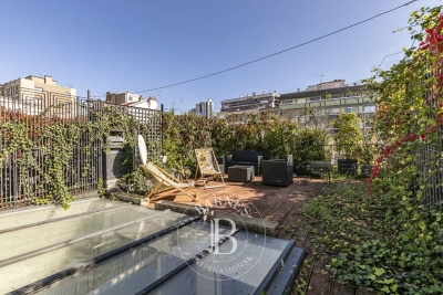 découvrez les meilleurs toits-terrasses de paris, offrant une vue imprenable sur la ville lumière. profitez d'espaces de détente uniques pour savourer des moments inoubliables en plein air.