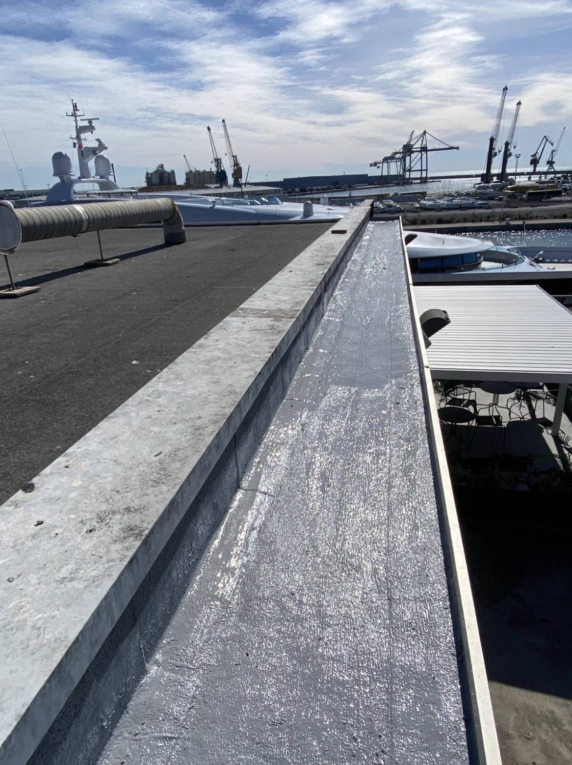 découvrez les atouts d'un toit terrasse à sète : un espace de vie extérieur unique, idéal pour profiter de la vue imprenable sur la méditerranée. aménagez votre balcon sur le toit en un véritable havre de paix qui allie confort et esthétique, tout en ajoutant de la valeur à votre bien immobilier.