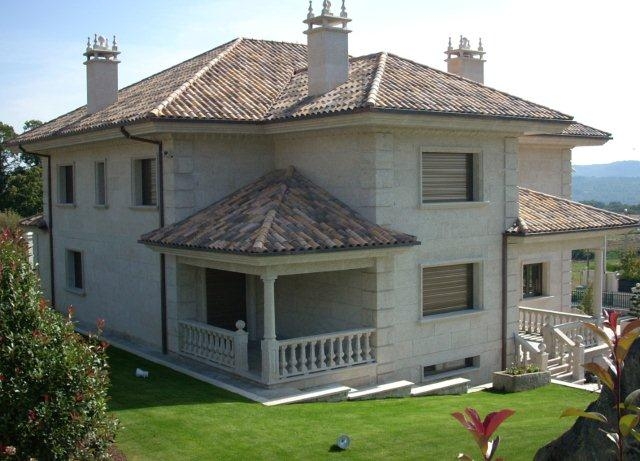 découvrez les avantages des toits en terre cuite, un choix esthétique et durable pour votre maison. apprenez-en plus sur leur résistance, leur entretien et leur impact sur l'environnement.