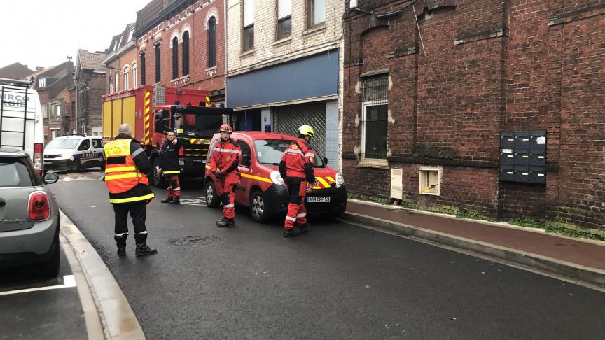 découvrez les solutions de toiture à tourcoing : réparations, rénovations et constructions de toits sur mesure. qualité, expertise et satisfaction garantis pour tous vos projets de toiture.