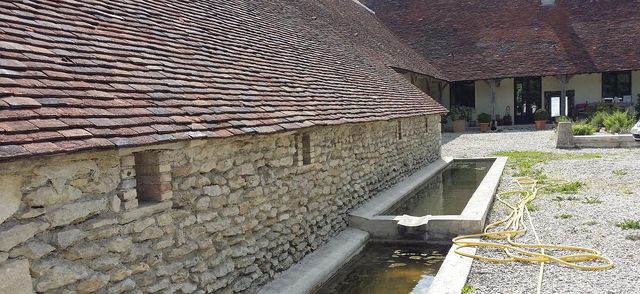 découvrez les services de toiture à troyes : réparation, entretien et rénovation de toits pour assurer la durabilité et l'esthétisme de votre maison. profitez de notre expertise locale pour tous vos projets de toiture.