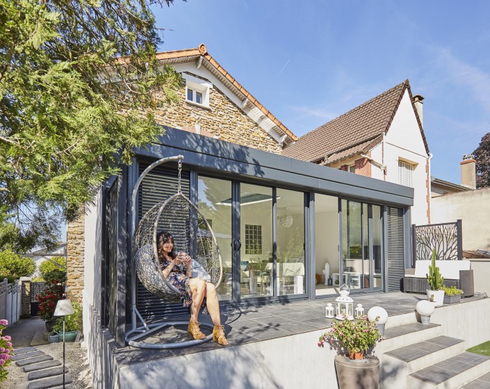 découvrez comment le toit de votre véranda peut transformer votre espace extérieur en un lieu élégant et accueillant. explorez les matériaux, styles et avantages d'une véranda bien conçue pour profiter de la lumière naturelle tout en étant protégé des intempéries.