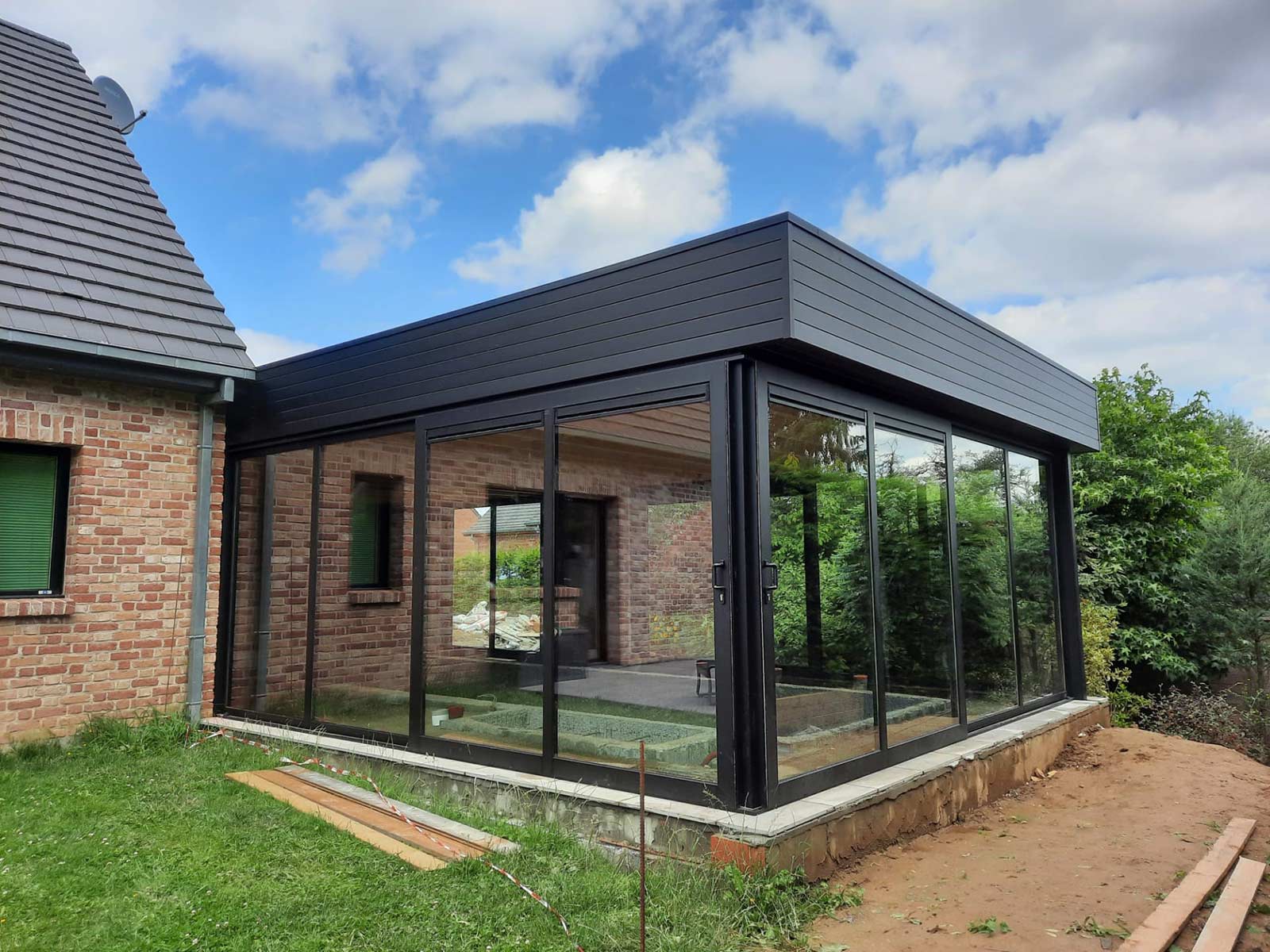 découvrez les choix de toits pour véranda qui allient esthétique et fonctionnalité. transformez votre espace extérieur en un lieu de détente, tout en bénéficiant d'une luminosité optimale et d'une protection contre les intempéries.