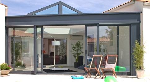 découvrez les prix compétitifs pour la toiture en polycarbonate de votre véranda. profitez d'une combinaison idéale de durabilité, d'esthétique et d'efficacité énergétique pour transformer votre espace extérieur tout en respectant votre budget.