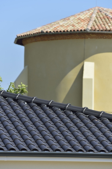 découvrez l'harmonie et la sérénité d'un toit zen, un espace apaisant qui allie esthétique et bien-être. transformez votre extérieur en un havre de paix grâce à des designs inspirés de la nature, alliant confort et tranquillité.