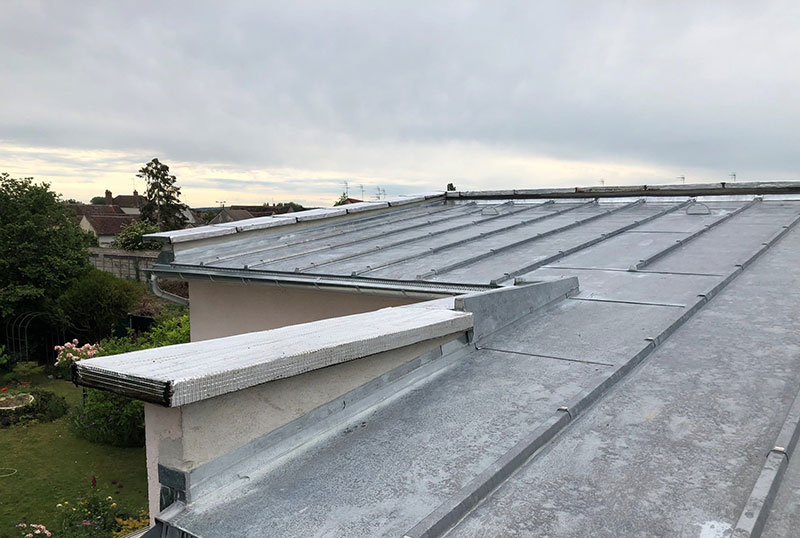 découvrez les avantages du toit en zinc : durable, esthétique et résistant aux intempéries. optez pour une solution moderne qui allie performance et design pour votre habitation.